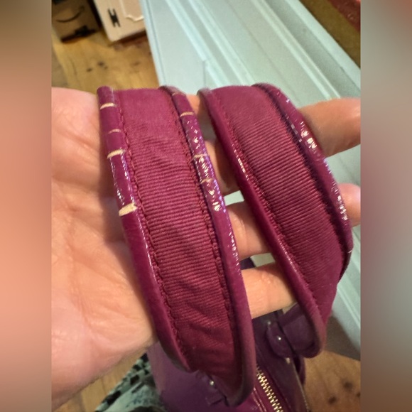 Coach Poppy Daisy Liquid Gloss patent leather tote bag in magenta 2012 - Picture 9 of 9